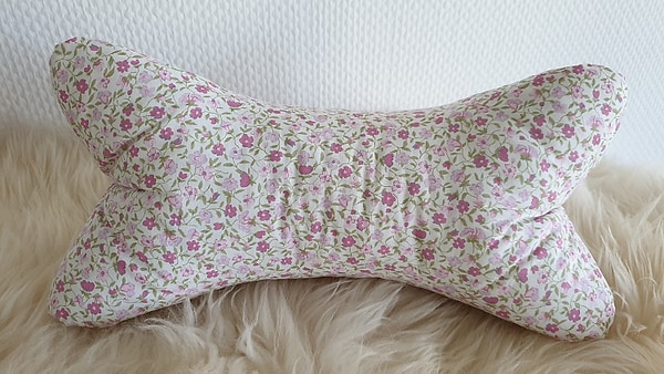 Leseknochen Nackenkissen Relaxkissen Blümchen rosa zart Westfalenstoff W1453