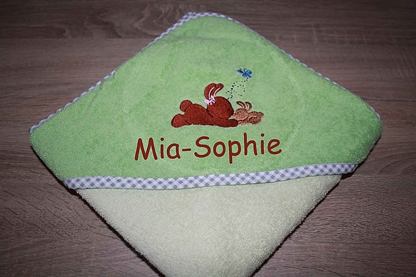 Babybadetuch Kapuzenhandtuch zwei Hasen & Wunschname W540