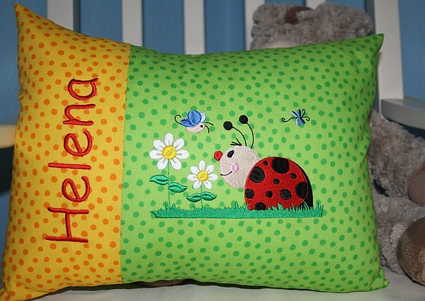 Kissen Marienkäfer Dots gelb Dots grün & Wunschnamen W926