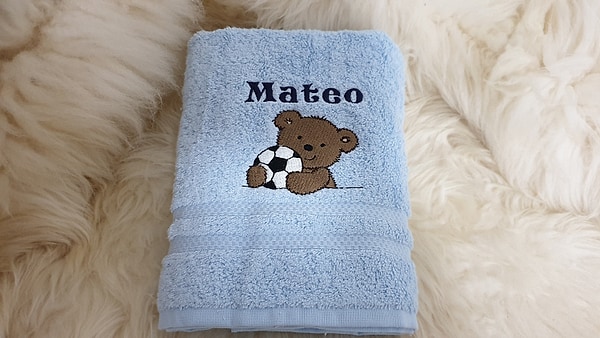 Handtuch Bär Teddy Fußball mit Namen bestickt W391