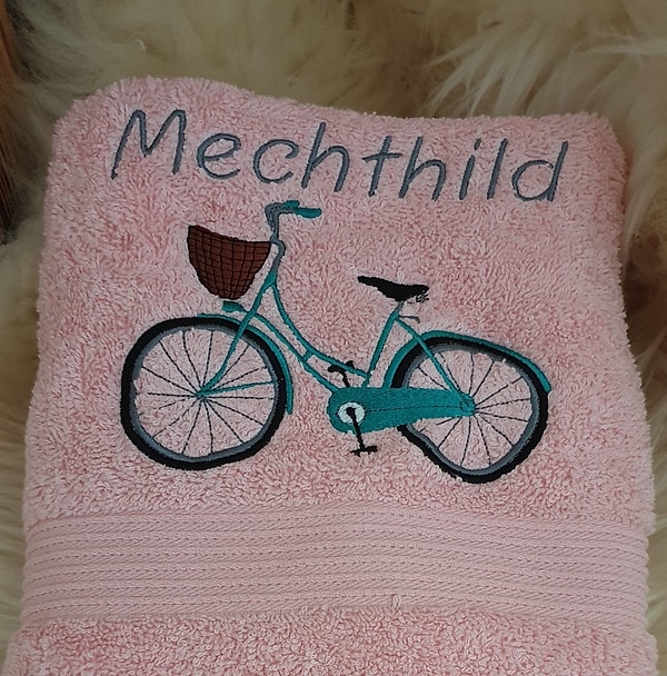 Handtuch Fahrrad rosa mit Namen bestickt W570