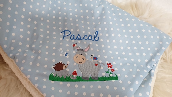 Babydecke Decke Kuscheldecke Esel Igel Freunde Dots hellblau & Wunschnamen W48