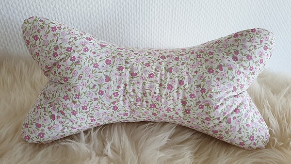 Leseknochen Nackenkissen Relaxkissen Blümchen rosa zart Westfalenstoff W1453