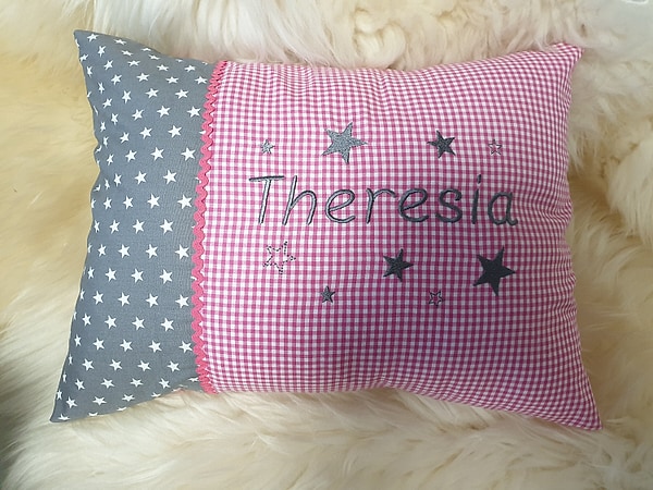 Kissen viele kleine Sterne grau pink & Wunschnamen W960
