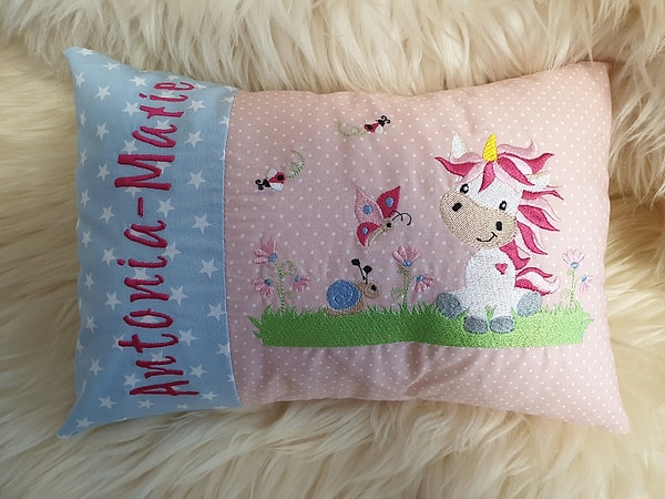 Kissen Einhorn hellblau Sterne rosa Punkte & Wunschnamen W937