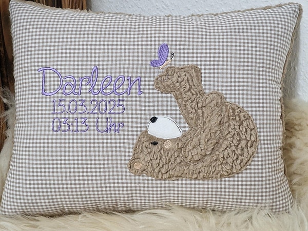 Kissen Taufkissen Bär Teddy Schmetterling beige Karo flieder Schrift & Wunschnamen W1595