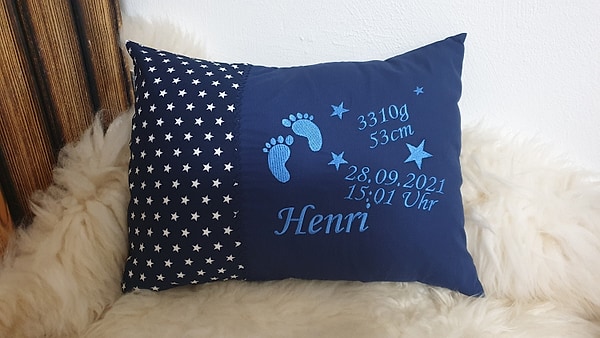 Kissen Geburtskissen Sterne dunkelblau blau & Wunschnamen W1225