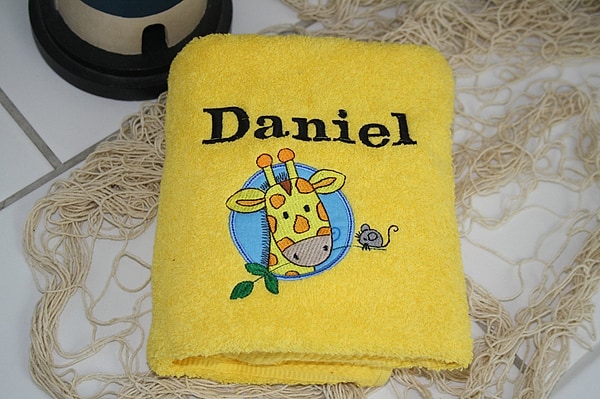 Handtuch Giraffe Maus mit Namen bestickt W460