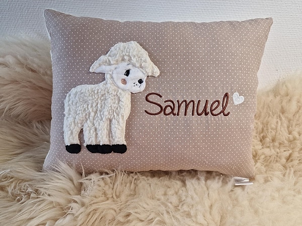 Kissen Taufkissen Schaf Punkte beige (hell) & Wunschnamen W1712