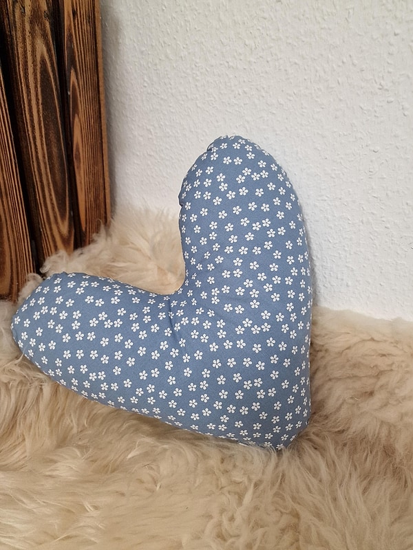Herzkissen Mastektomie Kissen Brustherzkissen Lagerungskissen Blümchen blau weiß W1729