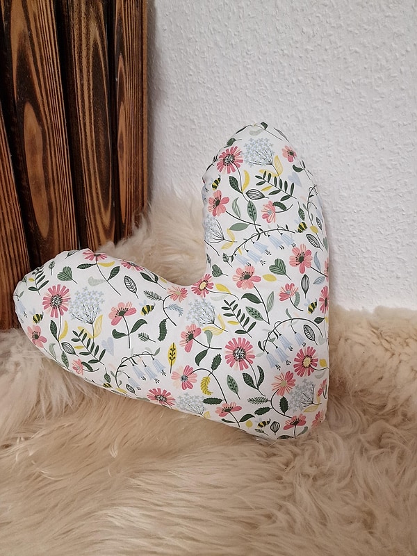Herzkissen Mastektomie Kissen Brustherzkissen Lagerungskissen Blümchen Biene W1559
