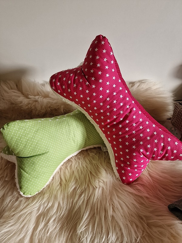 Leseknochen Nackenkissen Relaxkissen pink Sterne Punkte W1156