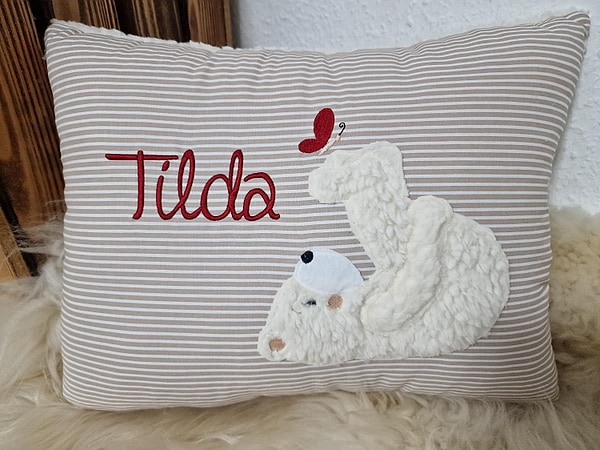Kissen Taufkissen Bär Teddy Eisbär Schmetterling Streifen beige Schmetterling Schrift weinrot & Wunschnamen W1583