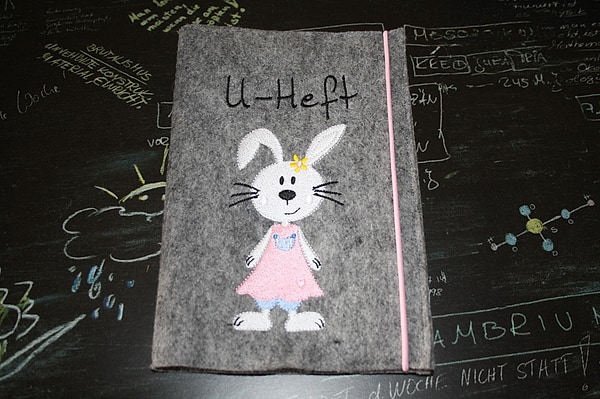 U-Heft Hülle Hase Hasenmädchen mit Namen W655