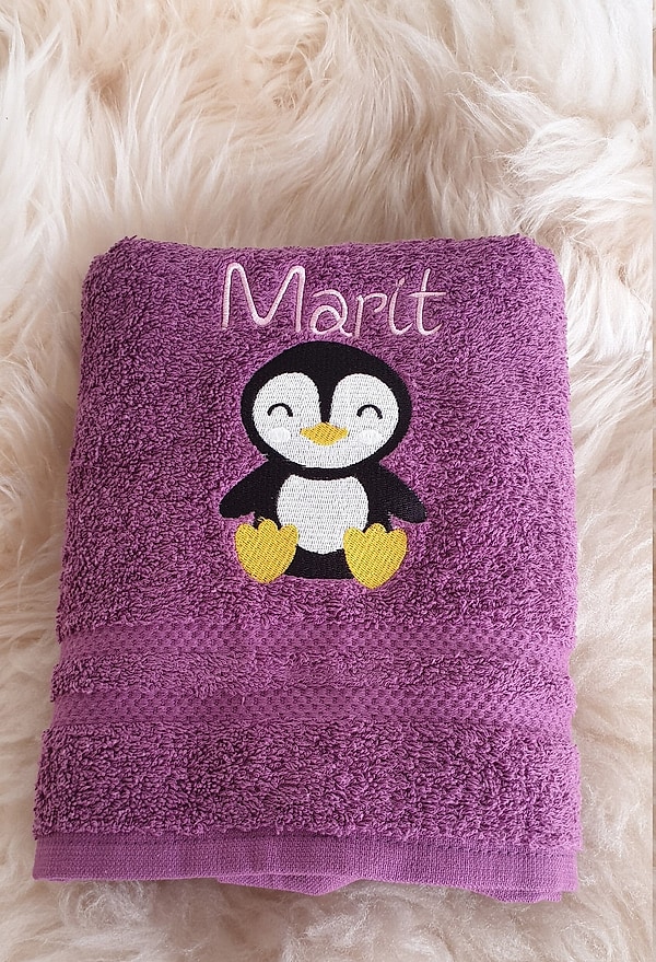 Handtuch Pinguin Namen bestickt W428