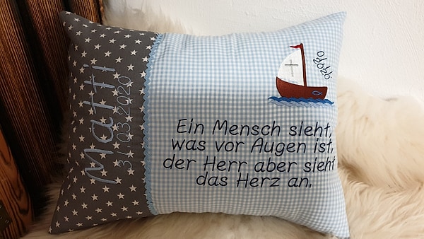 Taufkissen Kissen Taufspruch Spruch Boot Sterne grau Punkte hellblau Schrift & Wunschnamen W1030