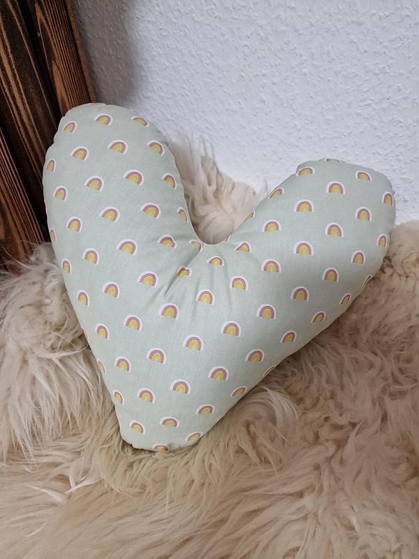 Herzkissen Mastektomie Kissen Brustherzkissen Lagerungskissen kleine Regenbogen mint W1573