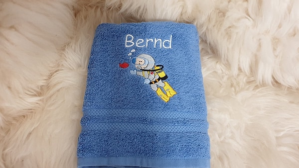 Handtuch Taucher mit Namen bestickt W424