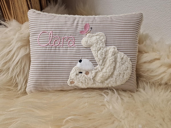 Kissen Taufkissen Bär Teddy Eisbär Schmetterling Streifen beige Schmetterling Schrift rosa & Wunschnamen W1752