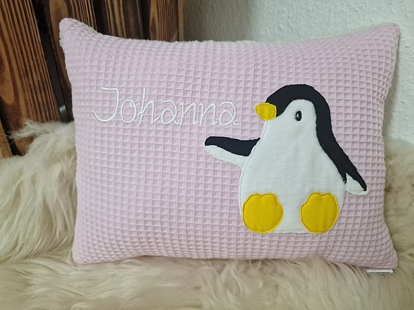 Kissen Taufkissen Pinguin Waffel hellrosa & Wunschnamen W1049