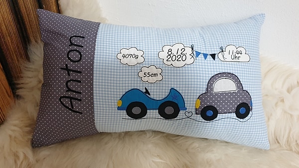 Geburtskissen Kissen Auto Autos Wolken grau blau Karo & Wunschnamen W1530