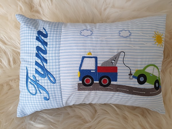 Kissen Abschlepper Auto hellblau Karo Streifen & Wunschnamen W729