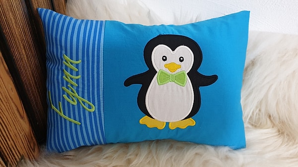 Kissen Pinguin blaue Streifen uni türkis & Wunschnamen W1354