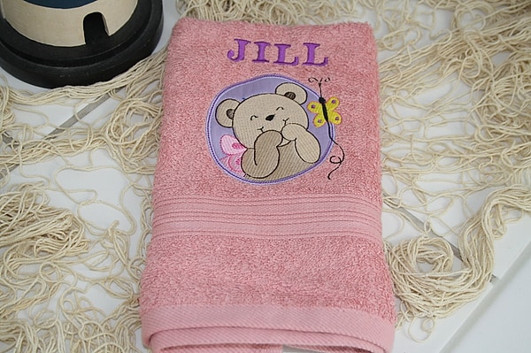 Handtuch Bär Teddy Kreis mit Namen bestickt W577