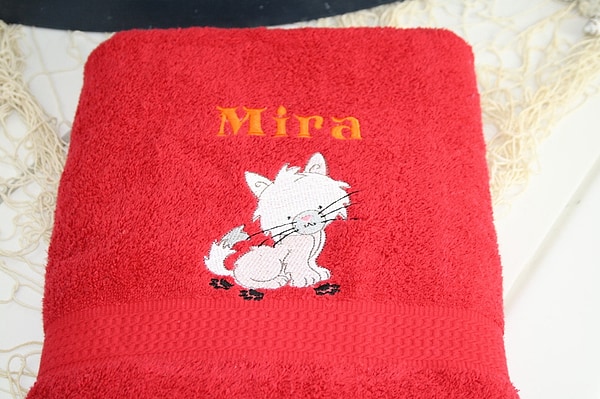 Handtuch Katze mit Namen bestickt W598