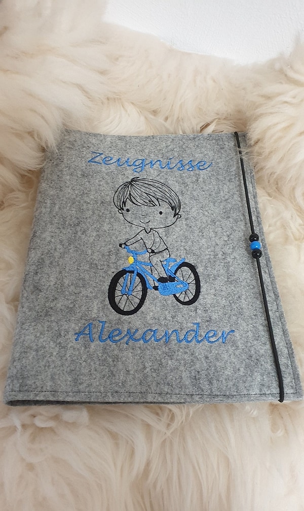 Zeugnismappe Junge Fahrrad Rad Wollfilz grau blau mit Namen W119