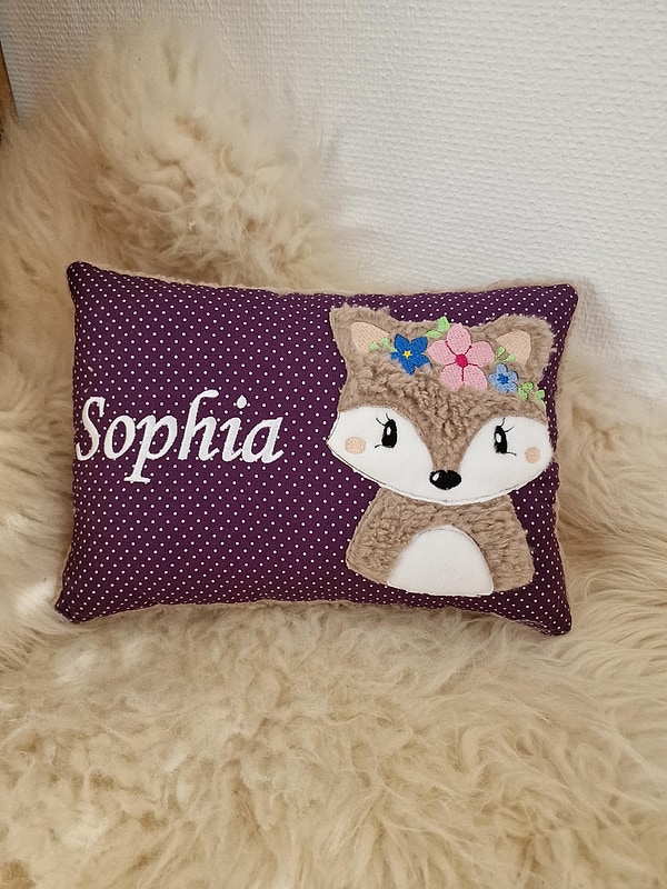 Kissen Fuchs Fuchsmächen Boho Punkte aubergine Plüsch & Wunschnamen W1806
