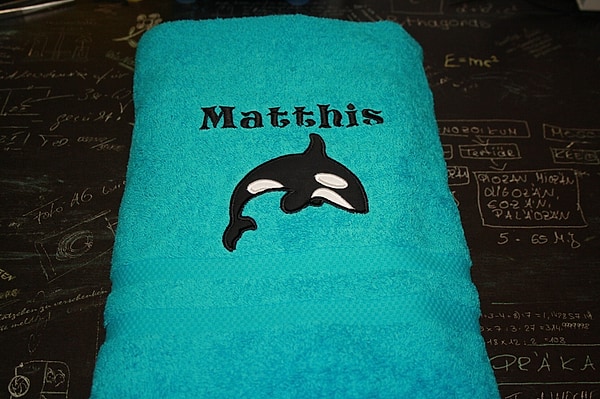 Handtuch Wal Orca mit Namen bestickt W384