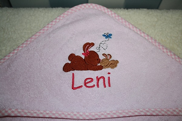 Babybadetuch Kapuzenhandtuch zwei Hasen rosa & WunschnameW550