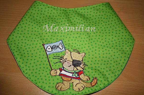 Halstuch Lätzchen Piratenkatze mit Namen W278