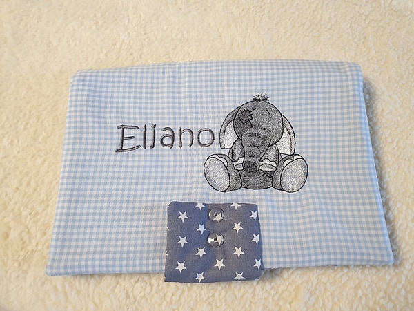 Wickeltasche Windeltasche Elefant Wunschname Karo hellblau Sterne grau W168