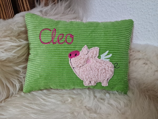 Kissen Taufkissen Schwein Schweinchen Glücksschwein Glück Cord apfel & Wunschnamen W808
