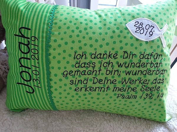 Taufkissen Kissen Taufspruch Spruch Fisch grüne Dots & Wunschnamen W1261