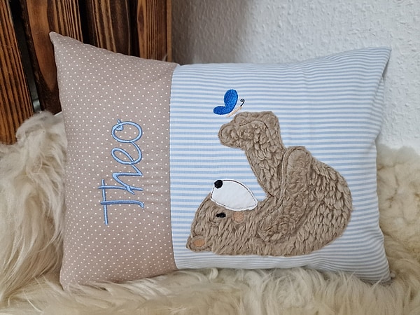 Kissen Taufkissen Bär Teddy Schmetterling Punkte hellbeige Streifen hellblau 2tl & Wunschnamen W802
