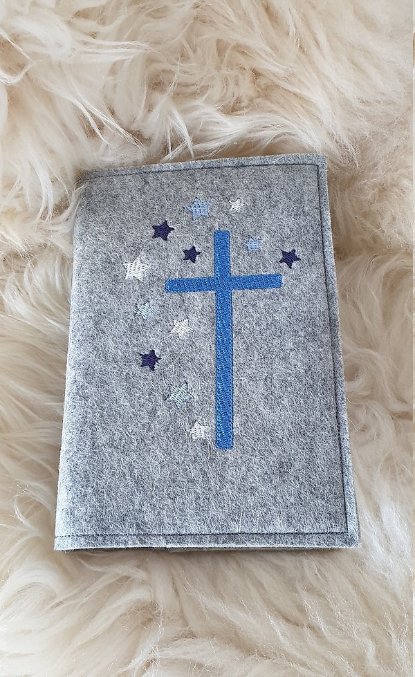 Gotteslobhülle Hülle Gesangsbuchhülle Kreuz Wollfilz blau Töne mit Namen W625