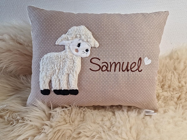 Kissen Taufkissen Schaf Punkte beige (hell) & Wunschnamen W1712