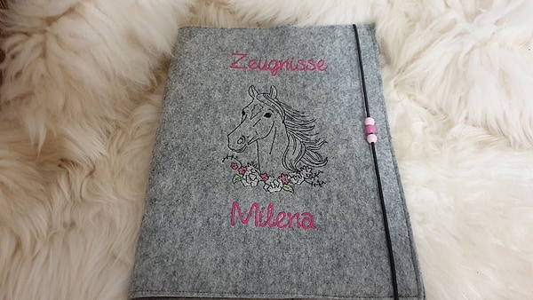 Zeugnismappe Pferd Blumen Wollfilz mit Namen W126