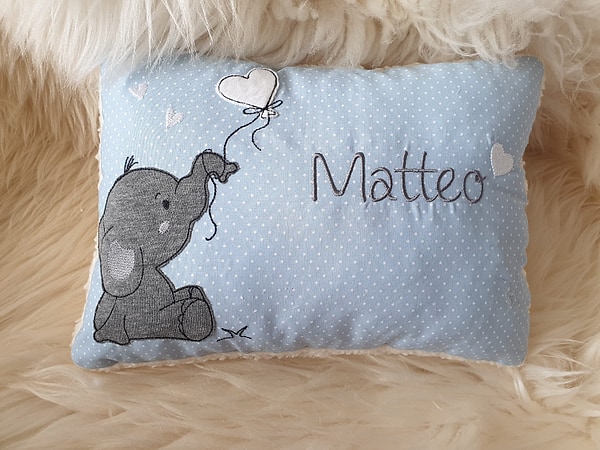 Kissen Taufkissen Elefant mit Herz blau Punkte & Wunschnamen W839