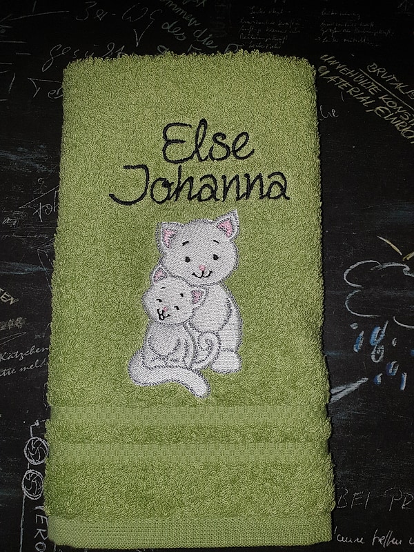 Handtuch Katze Katzen mit Namen bestickt W489