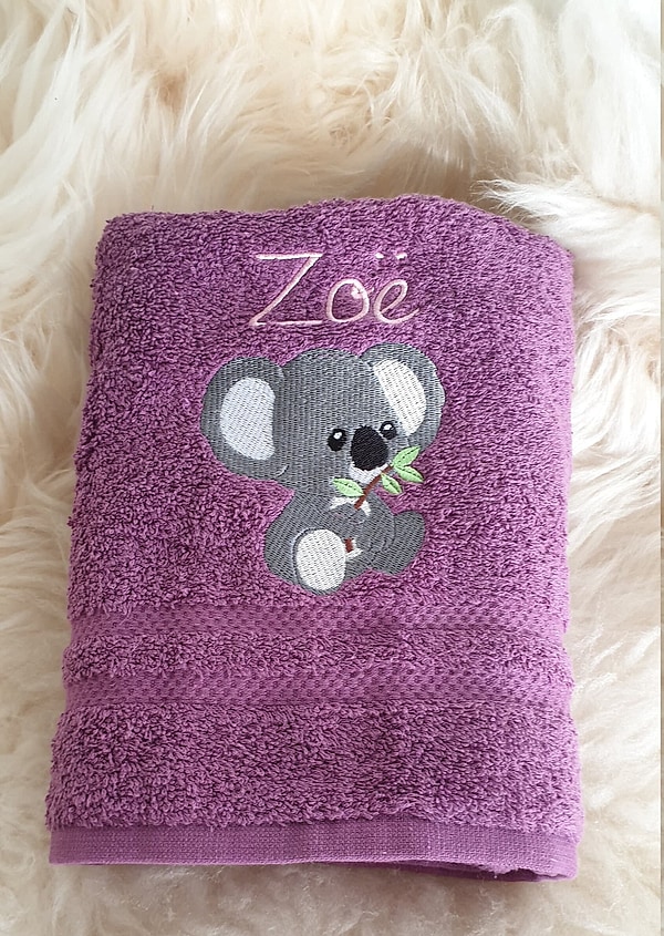 Handtuch Koala Ast lila mit Namen bestickt W363