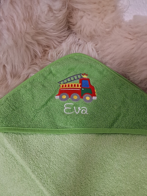 Babybadetuch Kapuzenhandtuch Feuerwehr grün & Wunschname W413