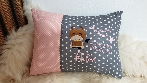 Kissen Sternzeichen Stier rosa Punkte graue Sterne & Wunschnamen W806