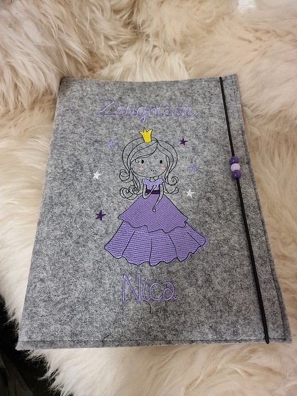 Zeugnismappe Mädchen Prinzessin flieder mit Namen W95