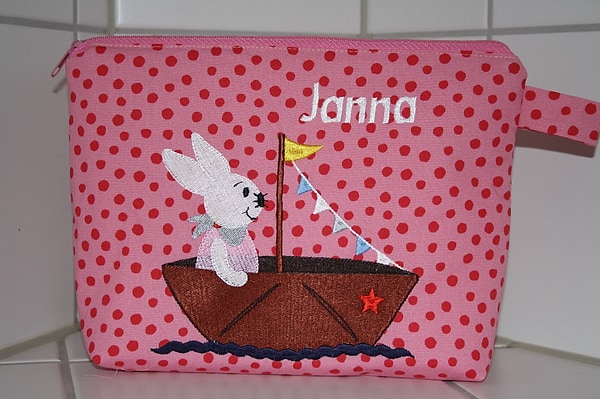 Windeltasche Kulturtasche Hase im Boot rosa mit Namen W174