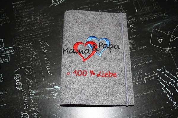 Mutterpasshülle Wollfilz Mama Papa 100 % Liebe W645