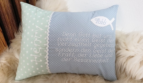Taufkissen Kissen Taufspruch Spruch Fisch Sterne mint hellblaue Punkte & Wunschnamen W1193